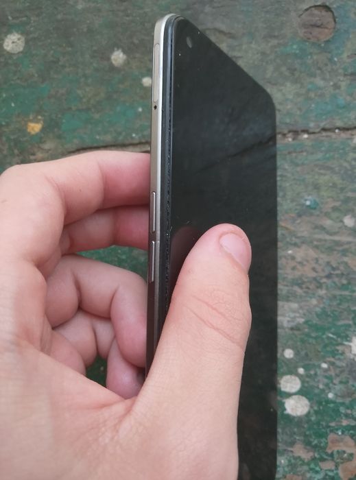 Vând telefon Oppo Realme 8i In stare foarte buna