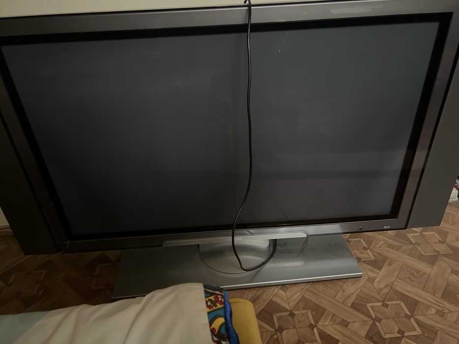 Телевизор большой аналоговый