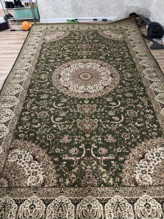 Продам ковер в хорошем состояниц.