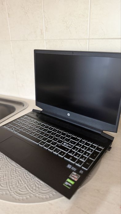 Лаптоп HP Pavilion 15