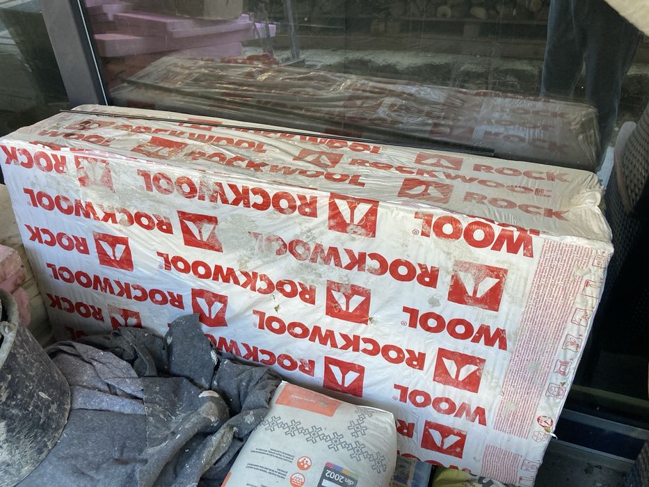 Materiale ramase din constructii rigips, distantier, pene, vata