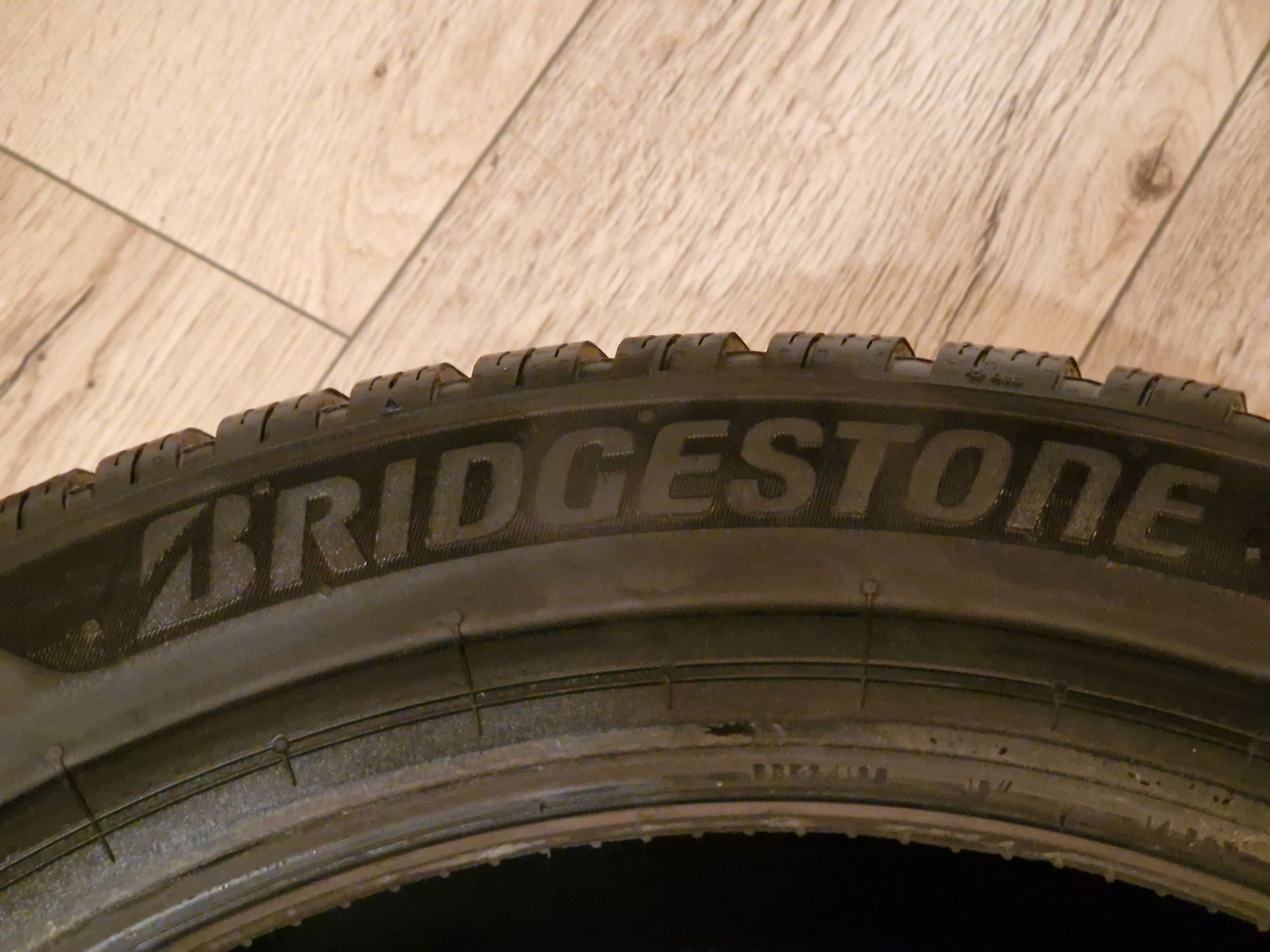 Продавам гума Bridgestone Blizzak Etinel 6