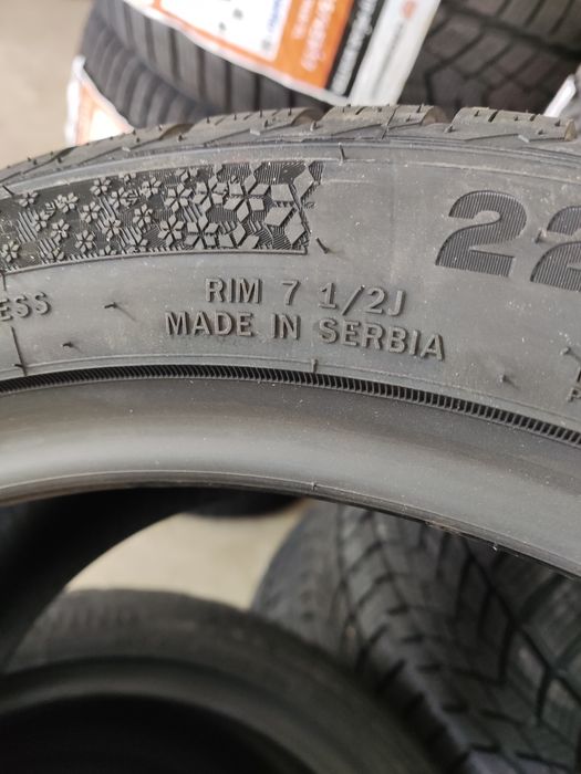 225/45/17 CROSSWIND Ggrip Peak Winter