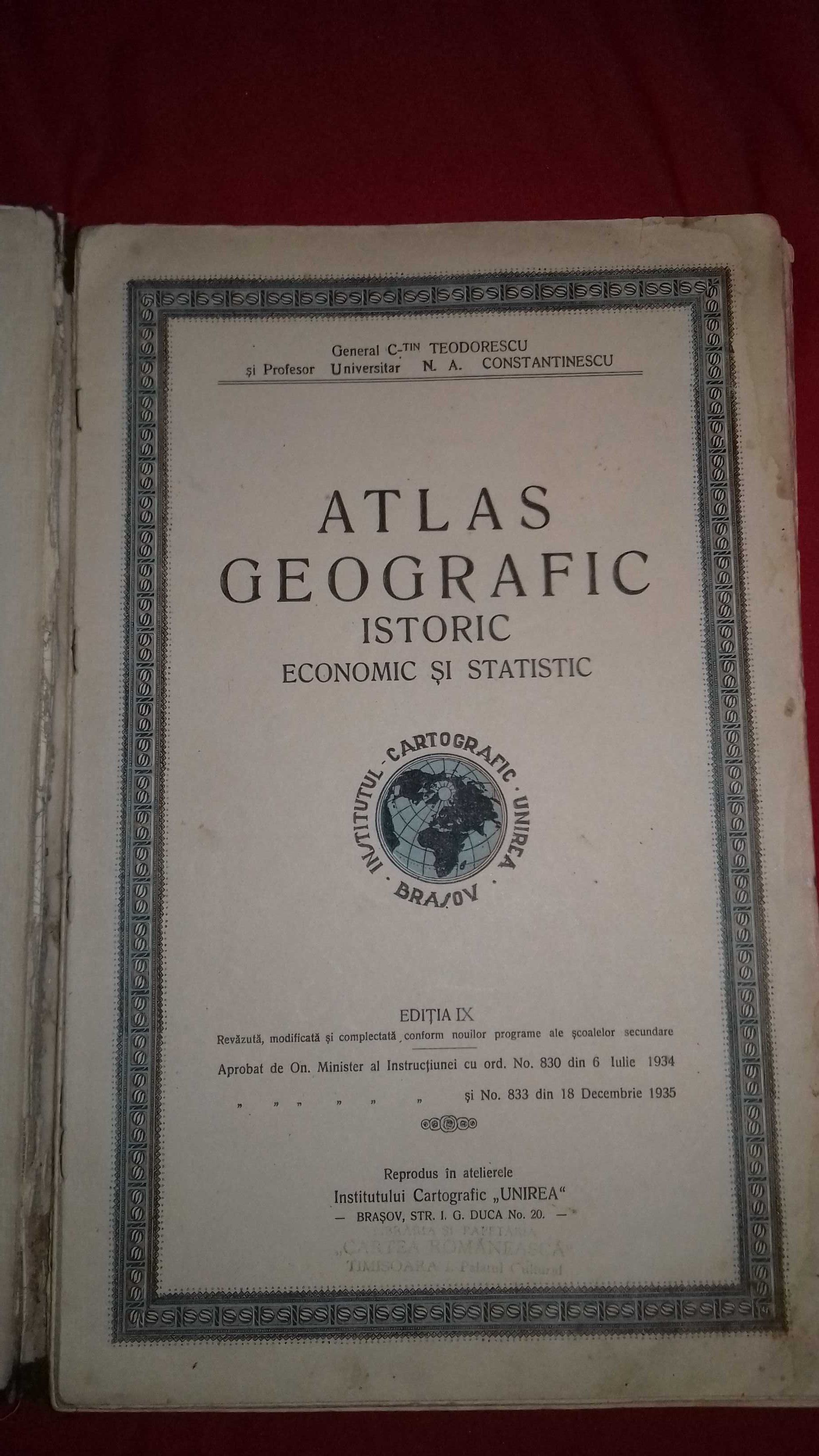 Atlas geografic 1935 impreuna cu serie de carti despre monarhia romana