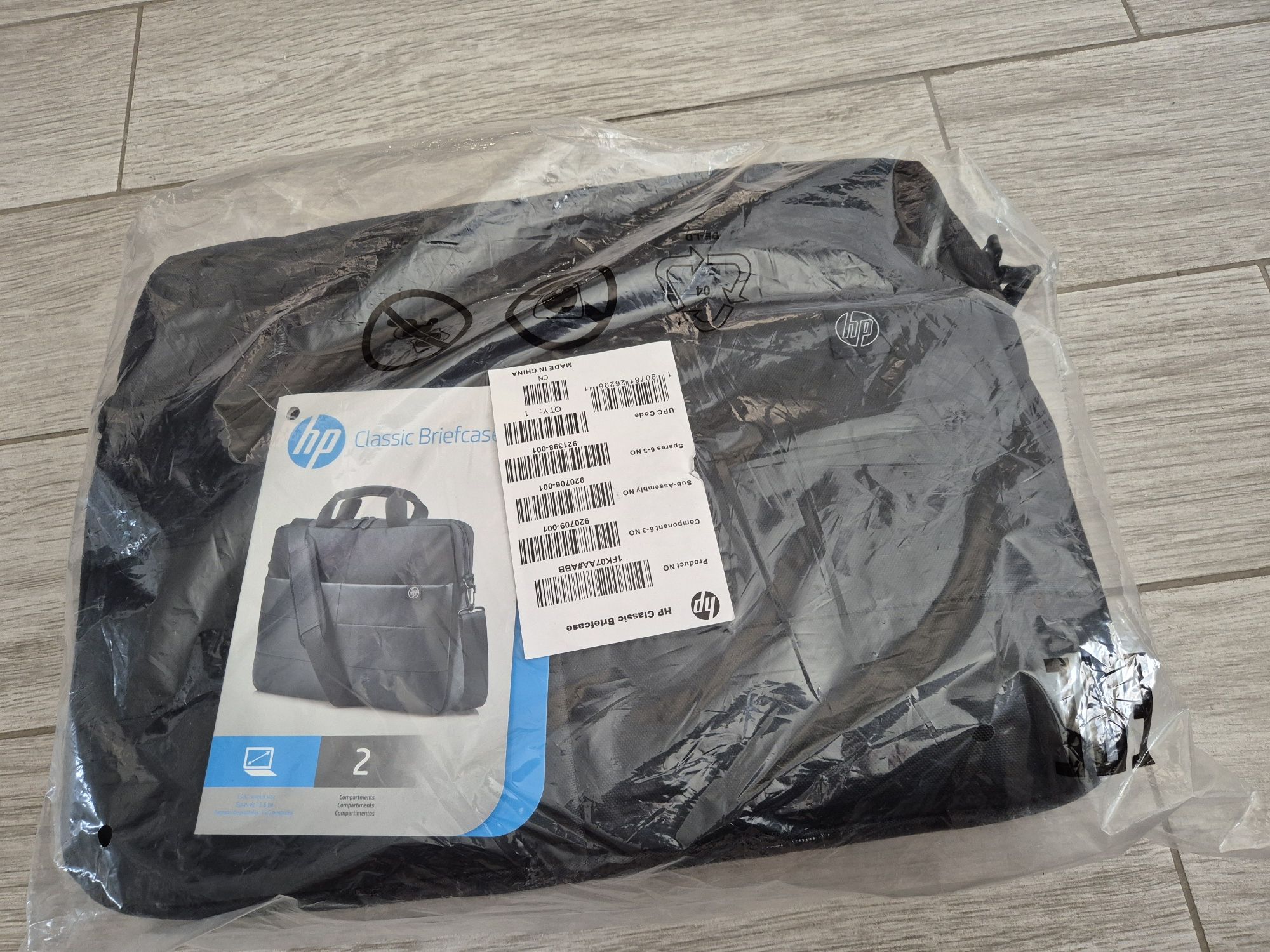 Vand geanta laptop Hp noua