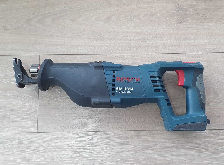 Прободен трион на BOSCH GSA 18V-LI