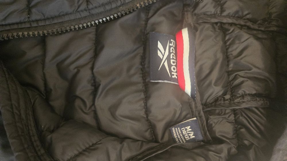Детско якето Reebok за момиченце .