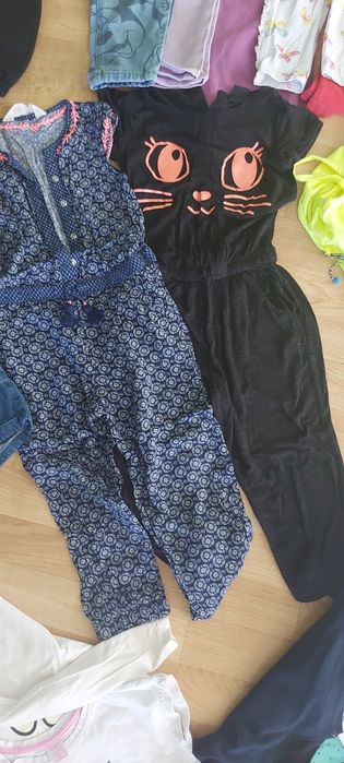 Lot haine fetite 3-4 ani