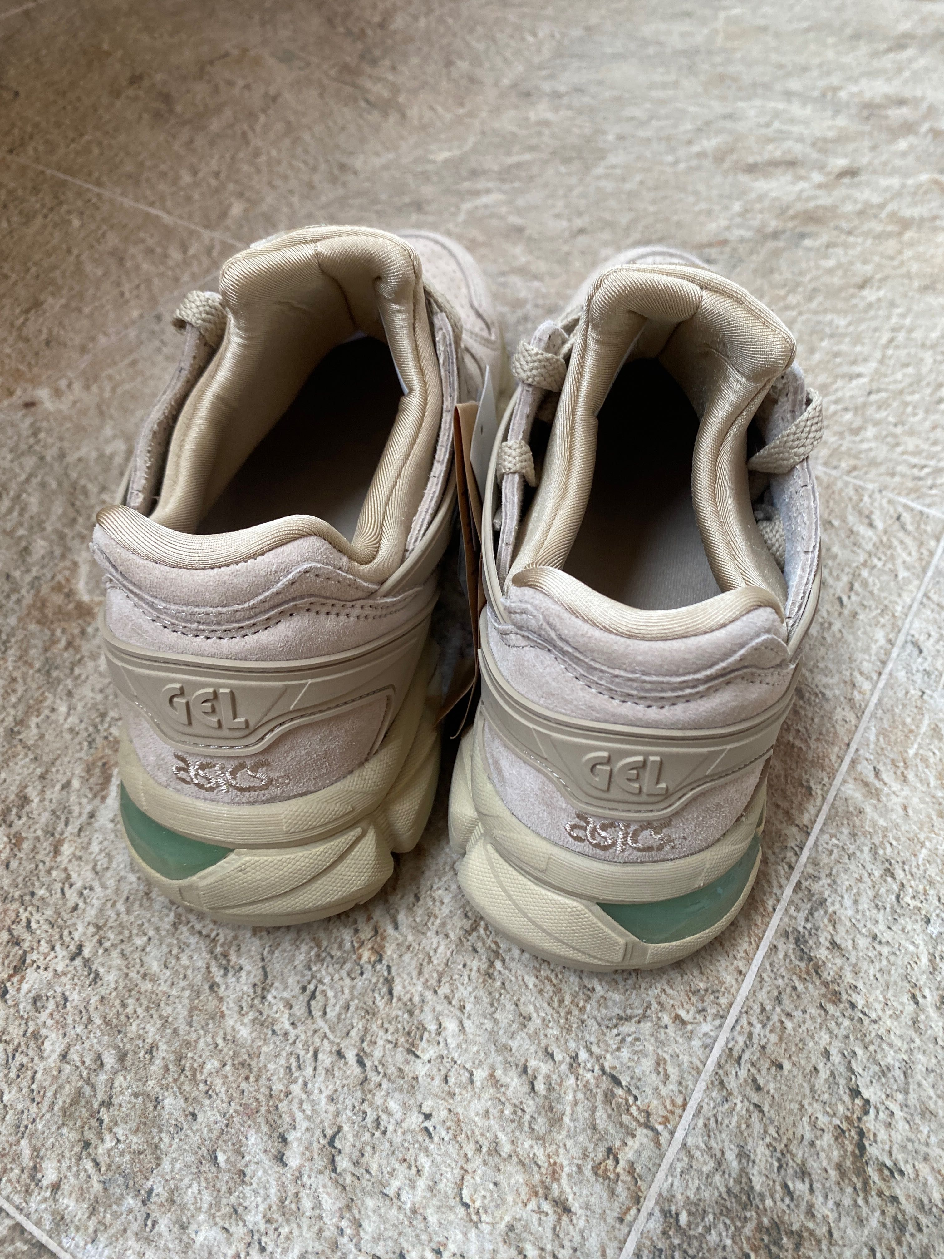 Дамски маратонки ASICS