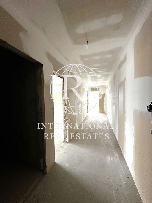 Продава се Тристаен апартамент в Варна, Гранд Мол Варна - 120 кв.м за 1792 €/кв.м - Снимка #5