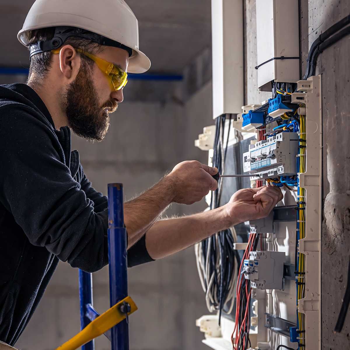 Dăm startul înscrierilor la Cursul de ELECTRICIAN IN CONSTRUCTII