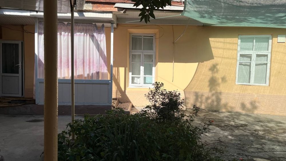 Olmazor tumanida xovli sotiladi