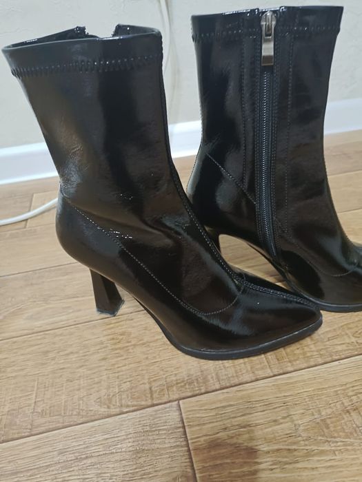 Сапоги осенние черные