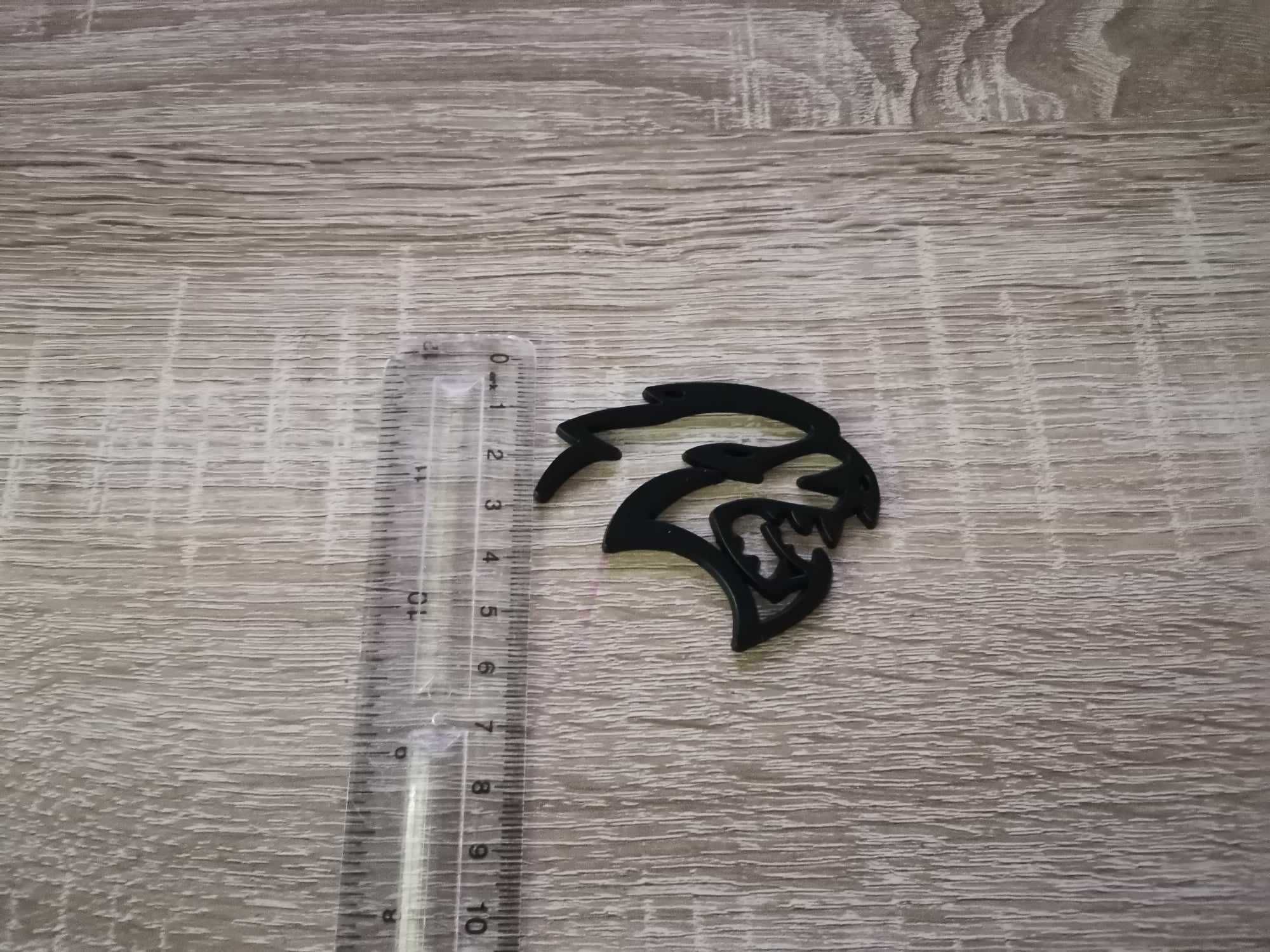 Hellcat лого черна емблема дясна