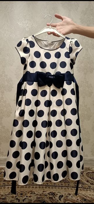 Продаю детские платья