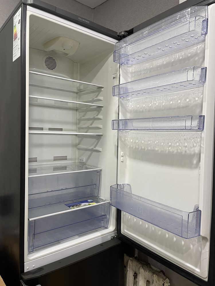 Продается холодильник Beko