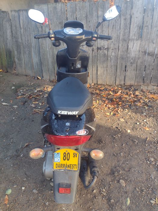 Vând scuter 49cc 2t