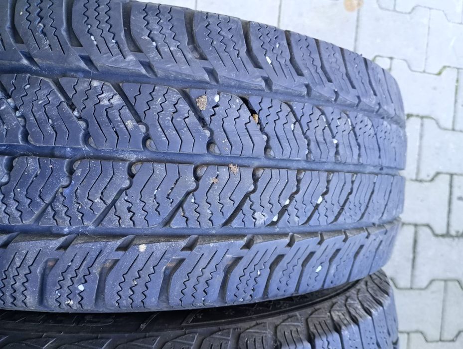 2 anvelope iarna 215/65/16C 7mm profil dot 2023