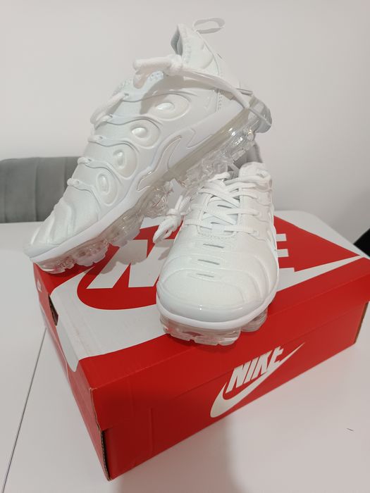 Nike AIR Vapormax Plus mărimea 40
