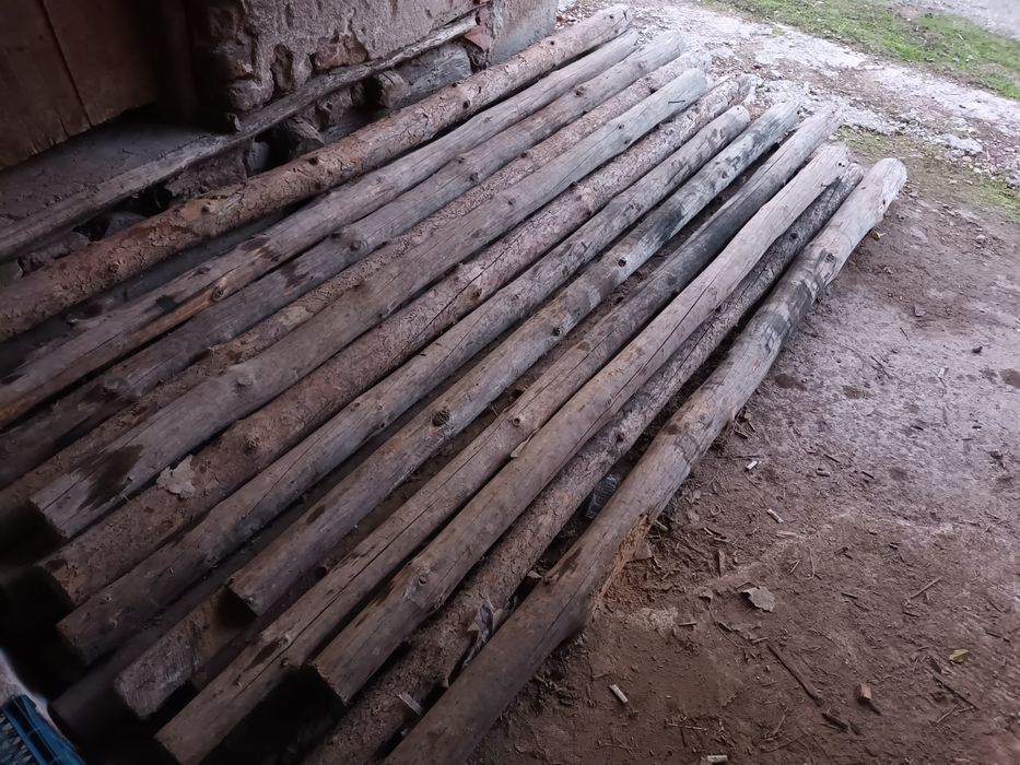 Дървени подпори ...