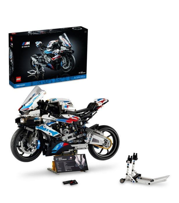 LEGO BMW M 1000 RR 42130, деталей 1920 шт