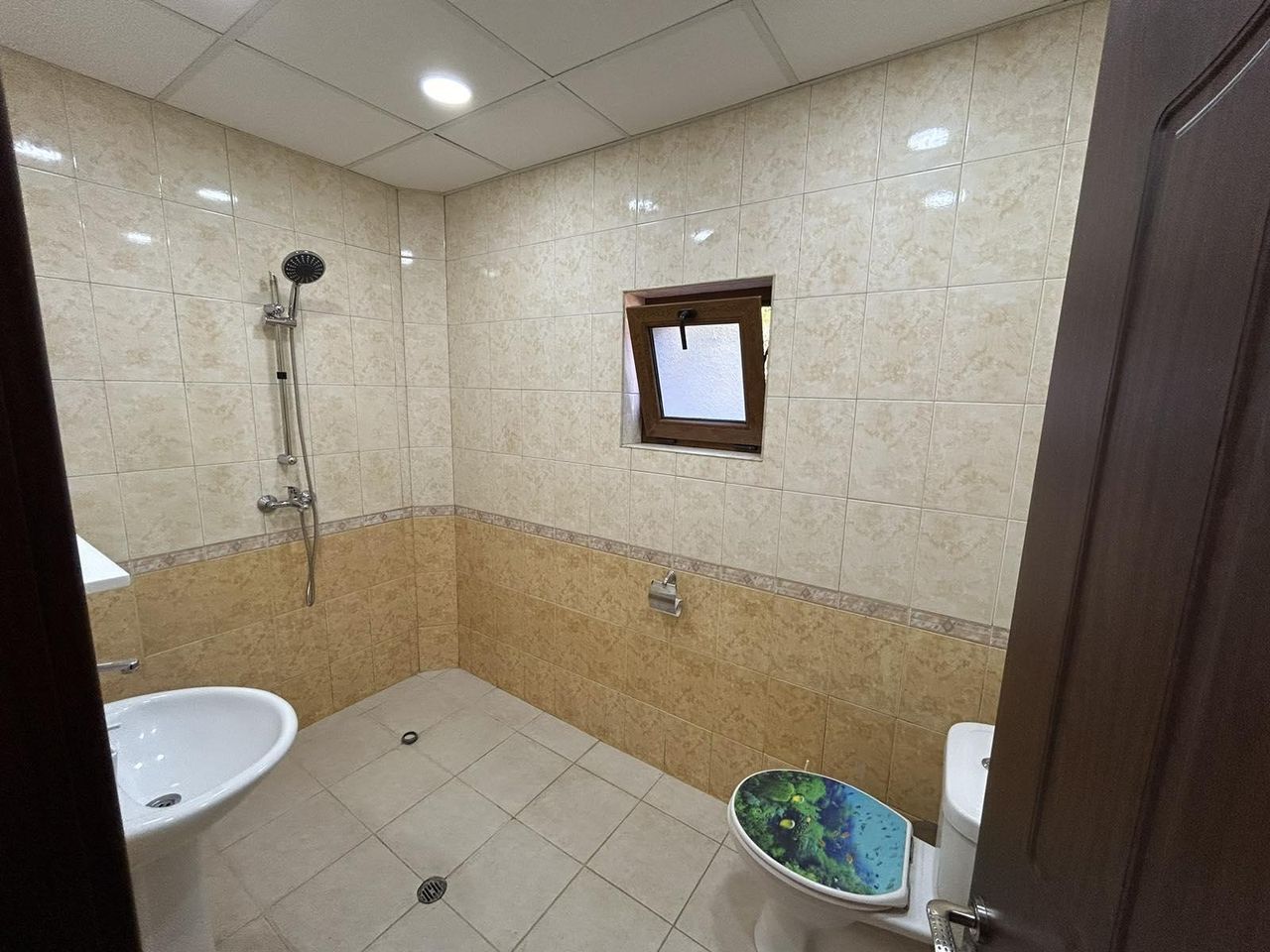 Дава се под наем Двустаен апартамент в Варна, Аспарухово - 75 кв.м за 350 € - Снимка #6