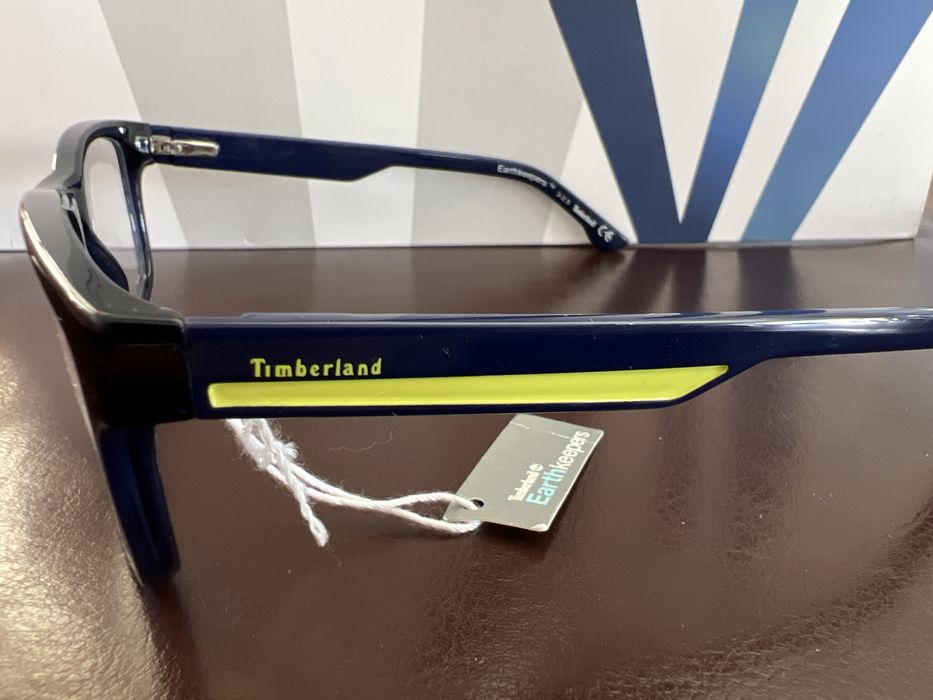 Police si Timberland - rame noi - LA PACHET 400