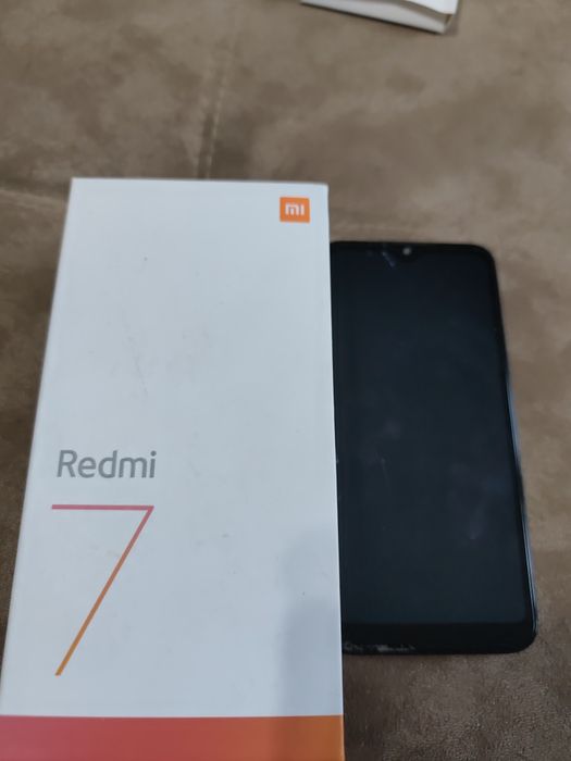 Телефон Redmi 7 телефон
