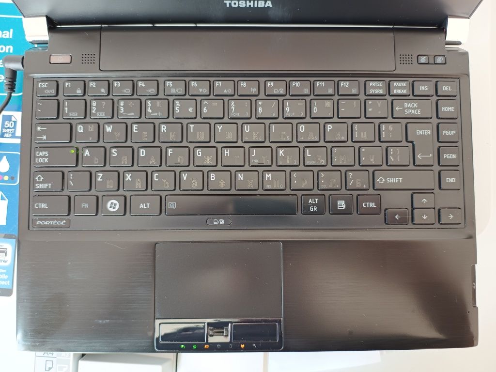 Лаптоп 13 инча Toshiba Portege R700-1E9