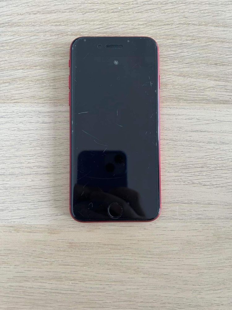 iPhone SE-Продава се