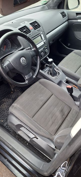 Vand sau Schimb Vw Golf 5 - variante auto