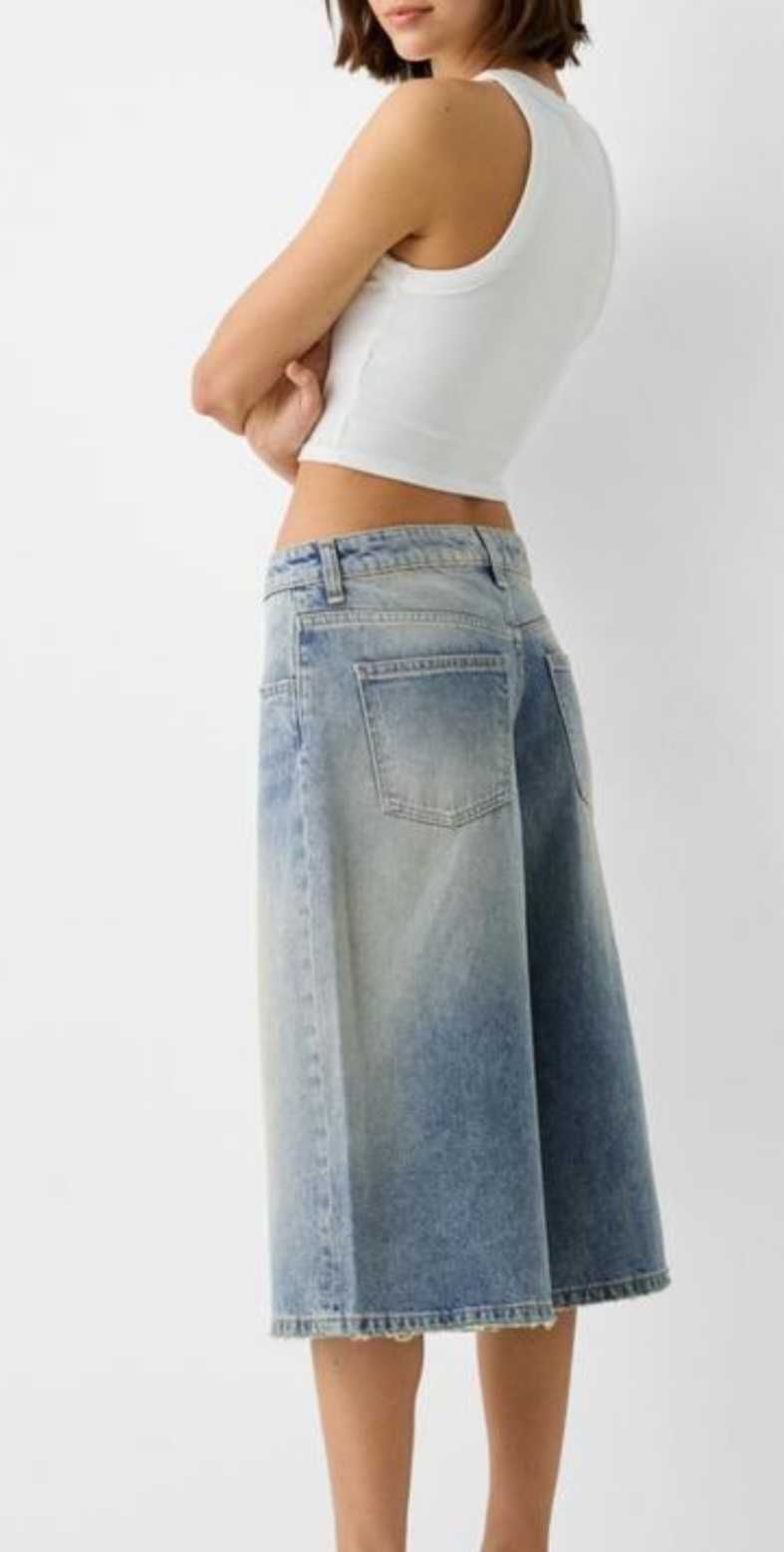 Дамски дънки бермуди BERSHKA