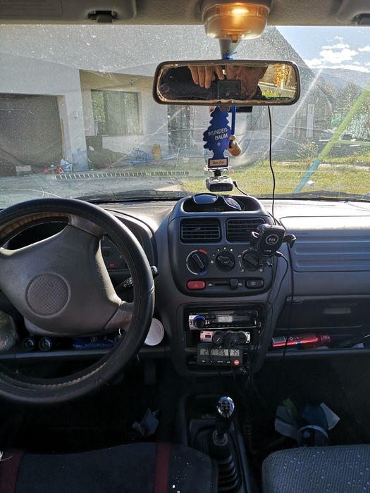 Suzuki ignis 2001