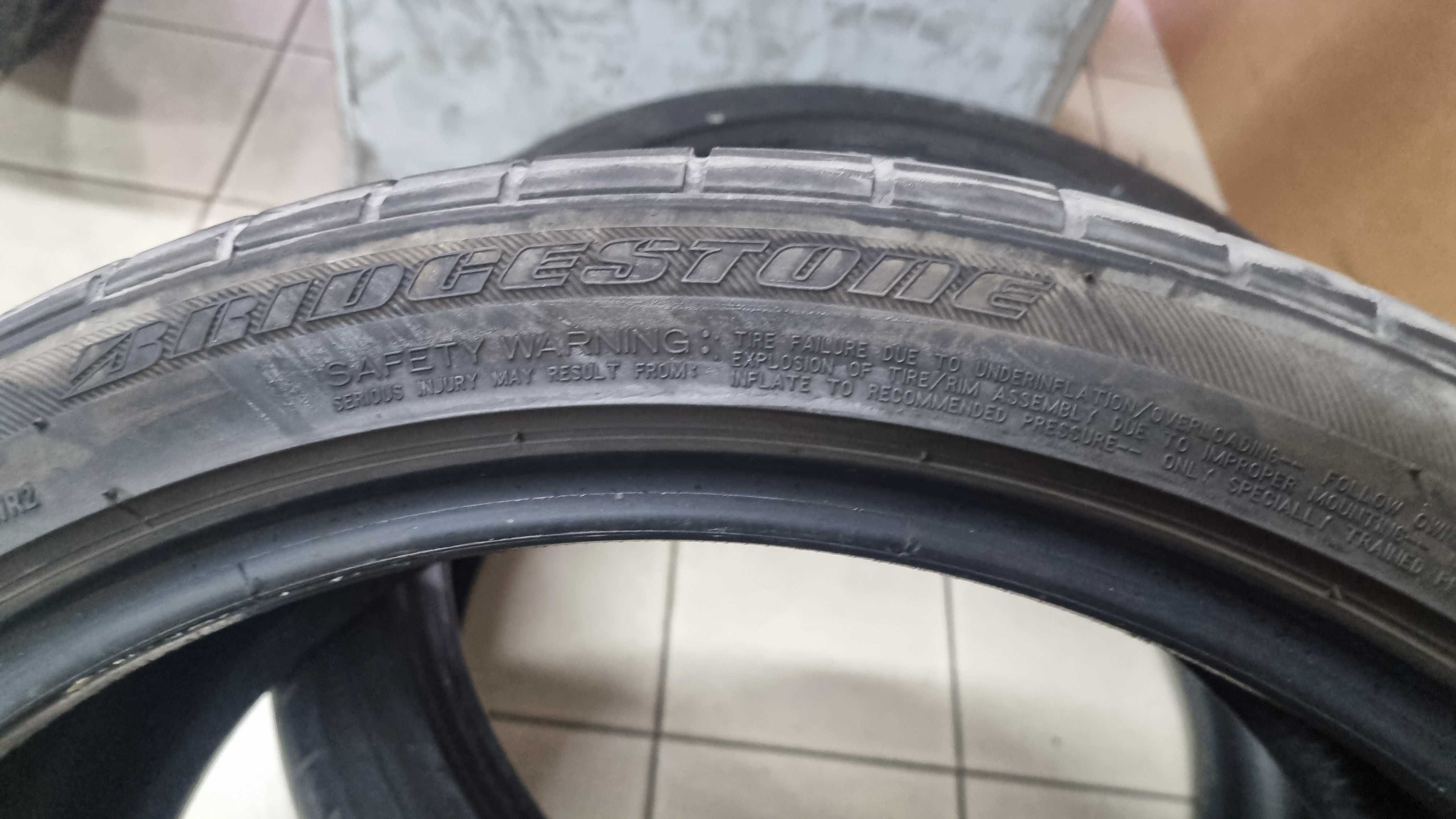 2бр Гуми Brigestone  255.40.19 дот:1218