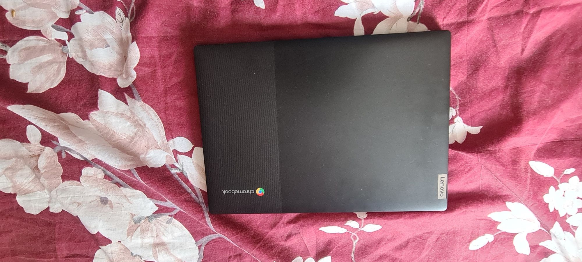 Vând Lenovo  Chromebook