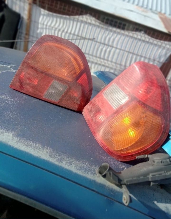 Vand Stop Lampa Renault Clio 1998 2008