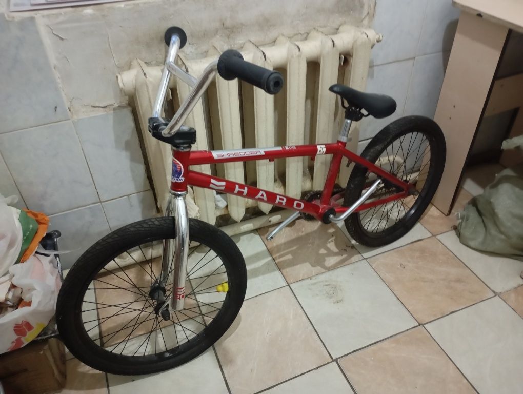 Срочно продам Bmx haro