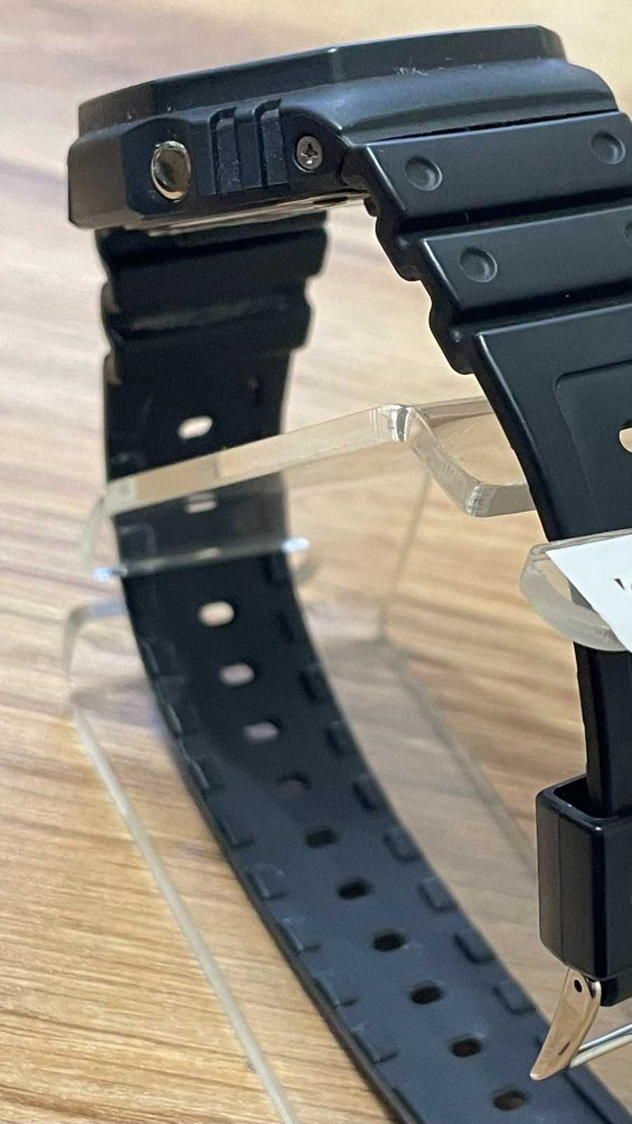 Часовник CASIO G-SHOCK  GA-2100