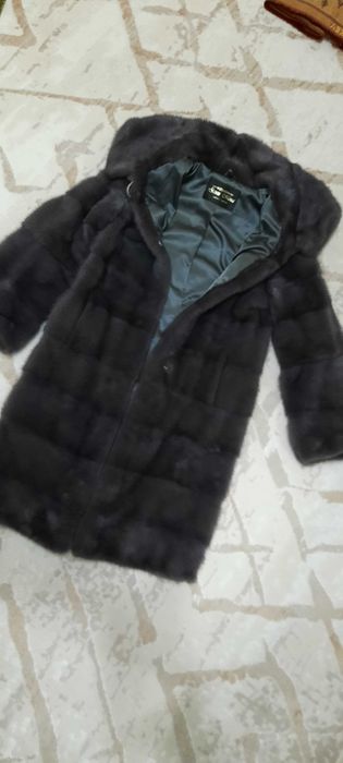 Продам б/у норковую шубу