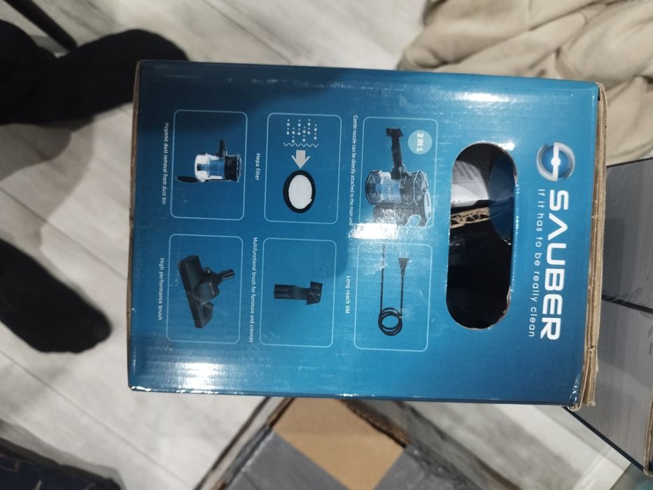 Vând aspirator sigilat