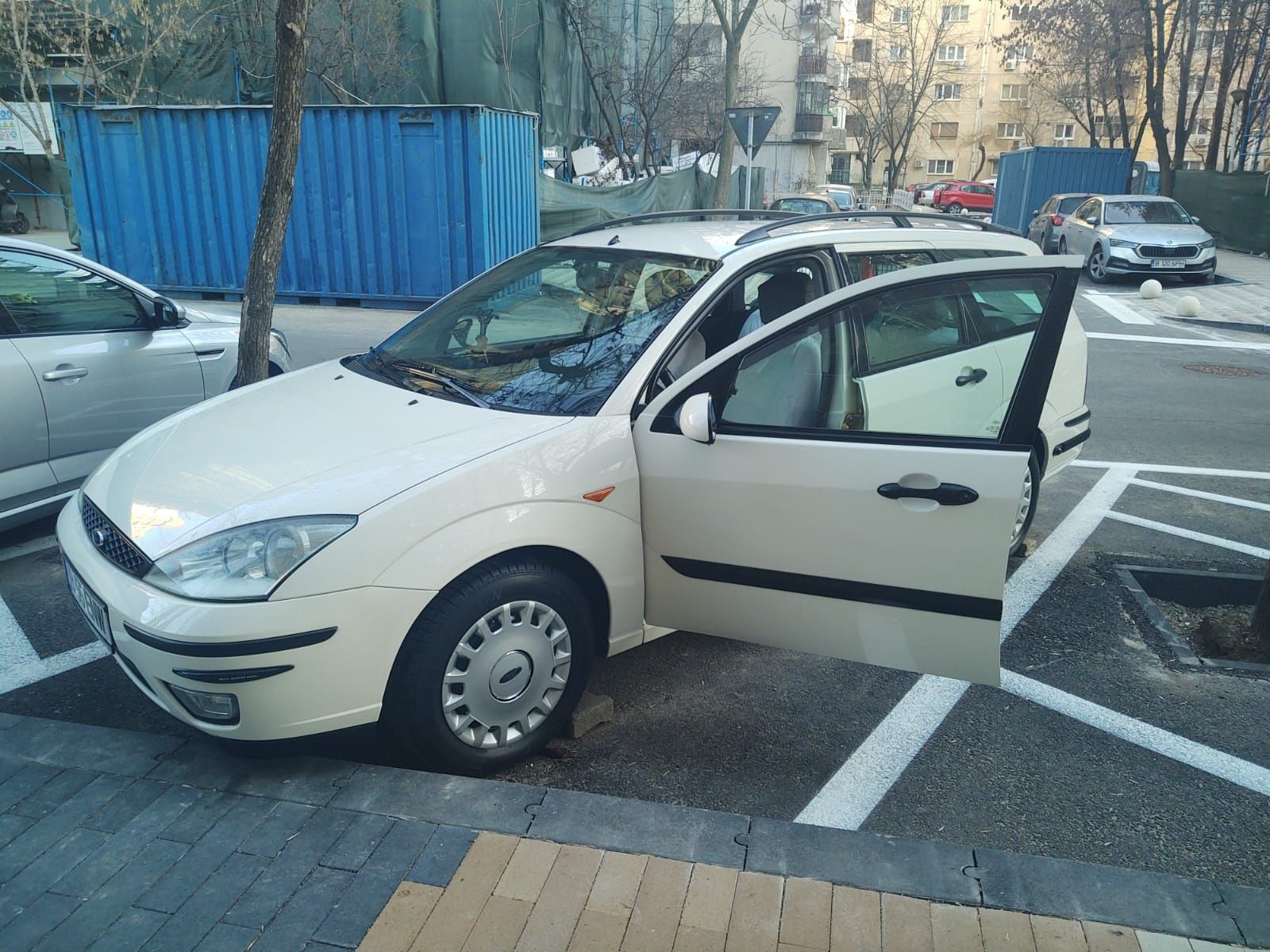 Vând Ford focus turnir (break) 2004 de 1,8 tddi 90k