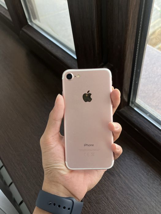 Срочно Айфон 7 Б/У