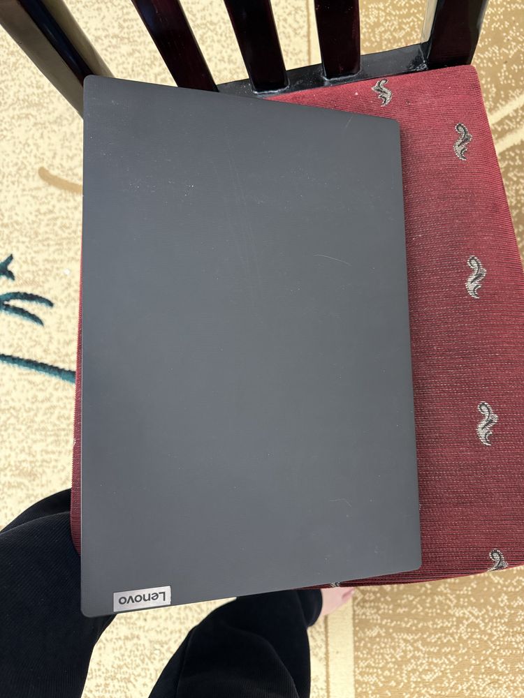 Продам ноутбук lenovo IdeaPad3