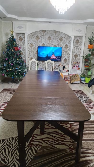 Стол-книжка  - функциональный и стильный выбор для вашего дома