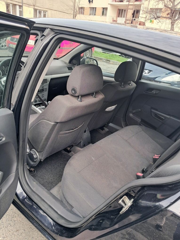 Opel astra h 2010