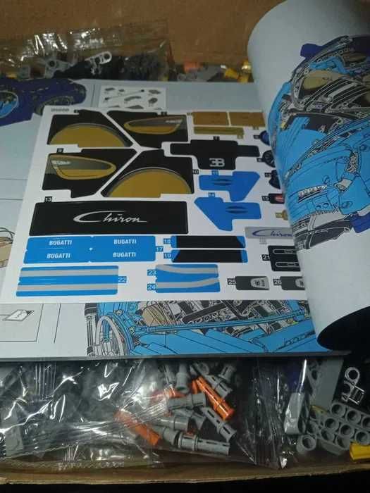 NOU TIP masina technic Bugatti Chiron TIP leG 42083 3599 piese
