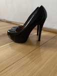 Pantofi 38 piele lacuita negri