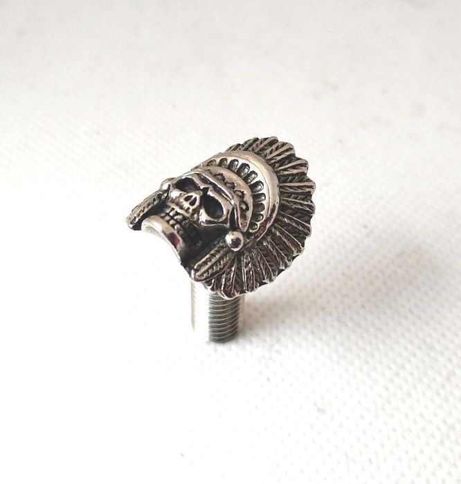 Индианец череп болт за седалка на Indian Motorcycles М8