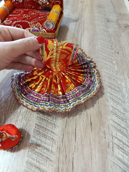 Игрушка диван - трон сувениры