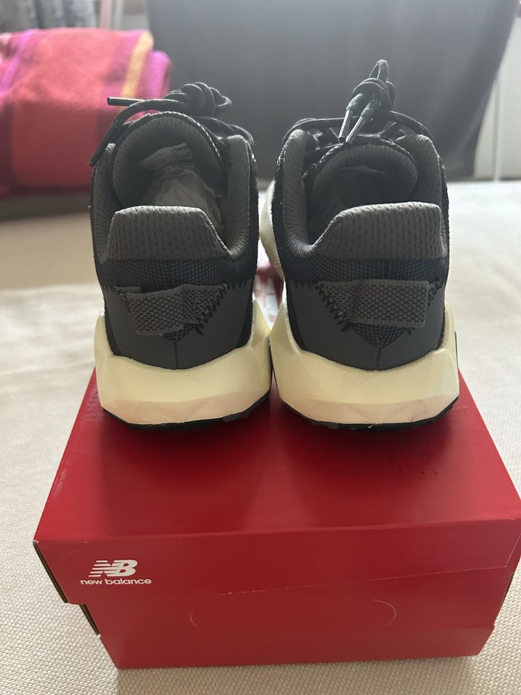 Маратонки New Balance